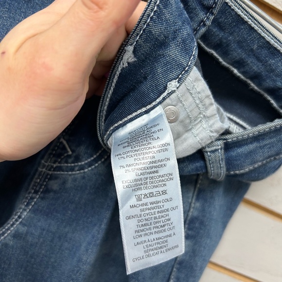 Women's Straight Leg Blue Jeans - Picture 4 of 9